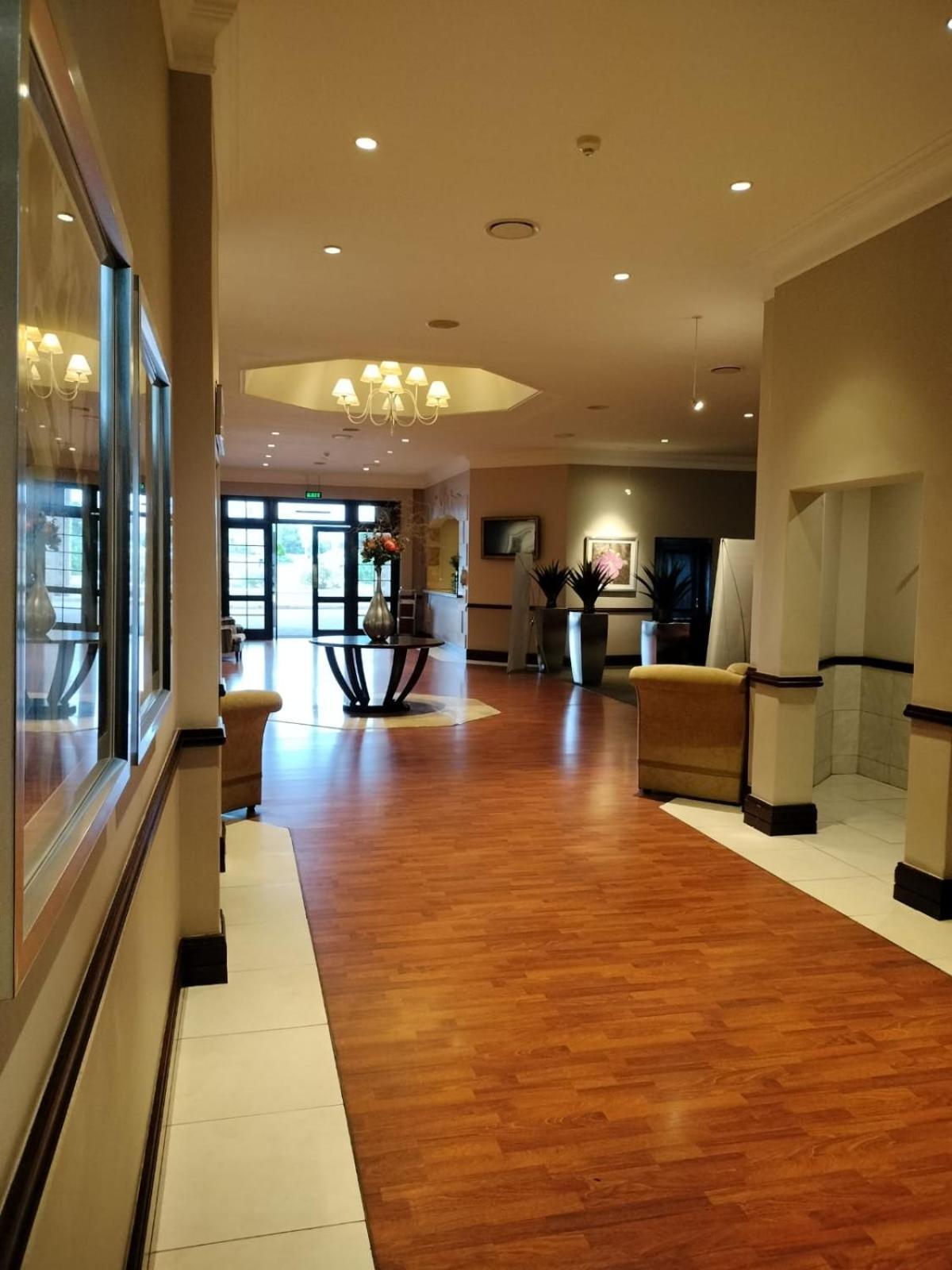 Garden Route Hotel Mossel Bay Bagian luar foto